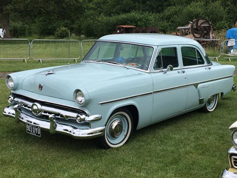 Ford Crestline 1954