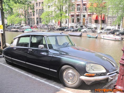 Black Citroen DSuper Amsterdam